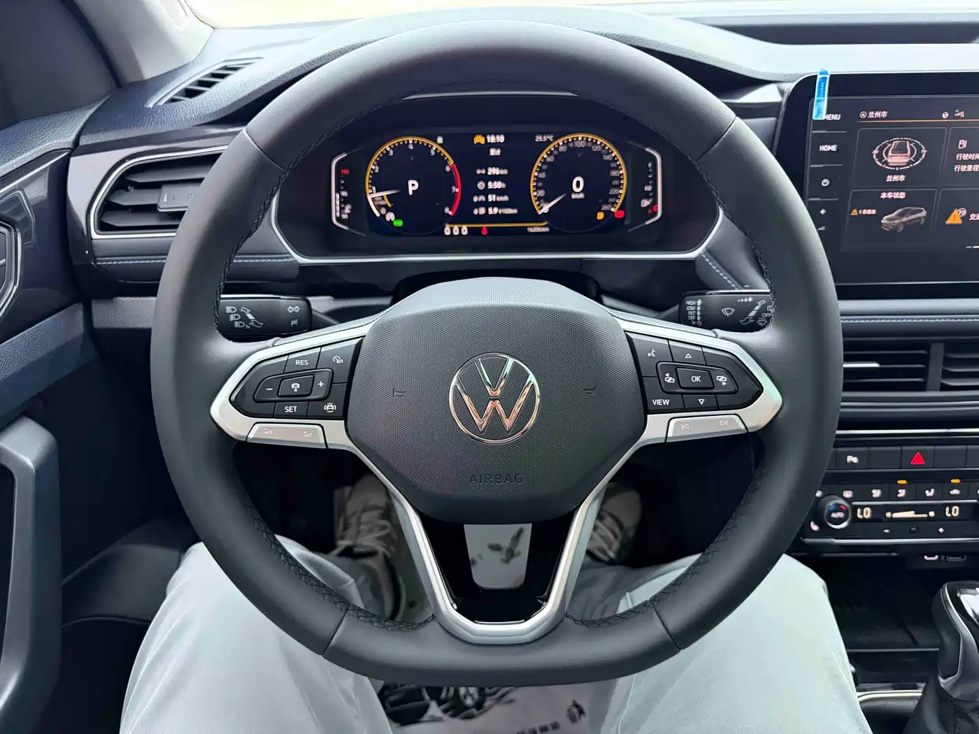 Volkswagen Tharu 2025 Model Rising Star 300TSI Aspiration Edition фото 10