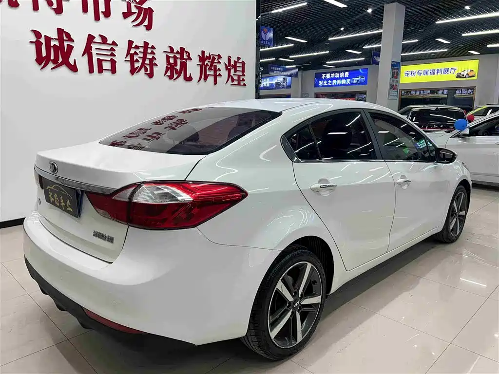 Kia K3 2017 1.6L Automatic 15th Anniversary Special GLS фото 4