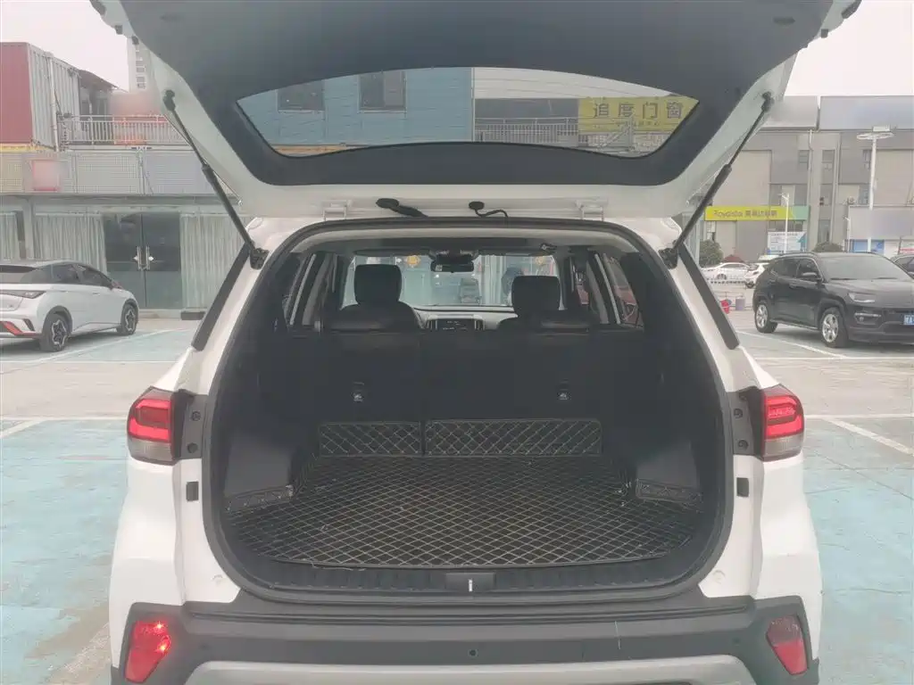 Hyundai Beijing Hyundai ix35 2019 2.0L Automatic 2WD Zhiyong·Enjoy China V фото 15