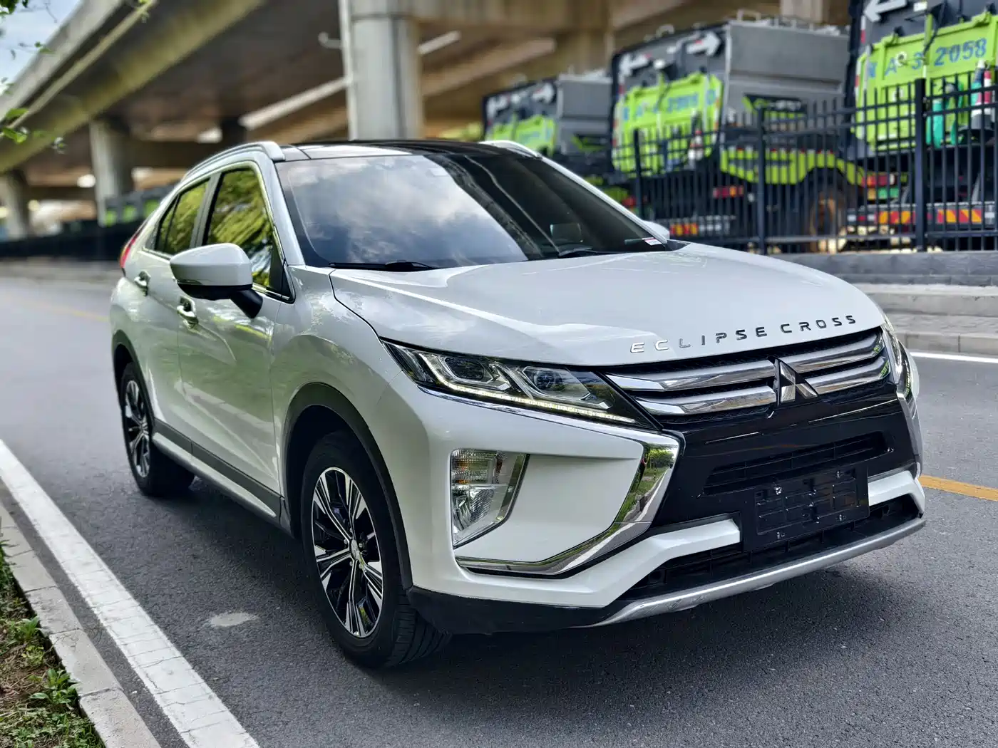 Mitsubishi Eclipse Cross 2018 1.5T CVT AWD True Self Edition фото 8