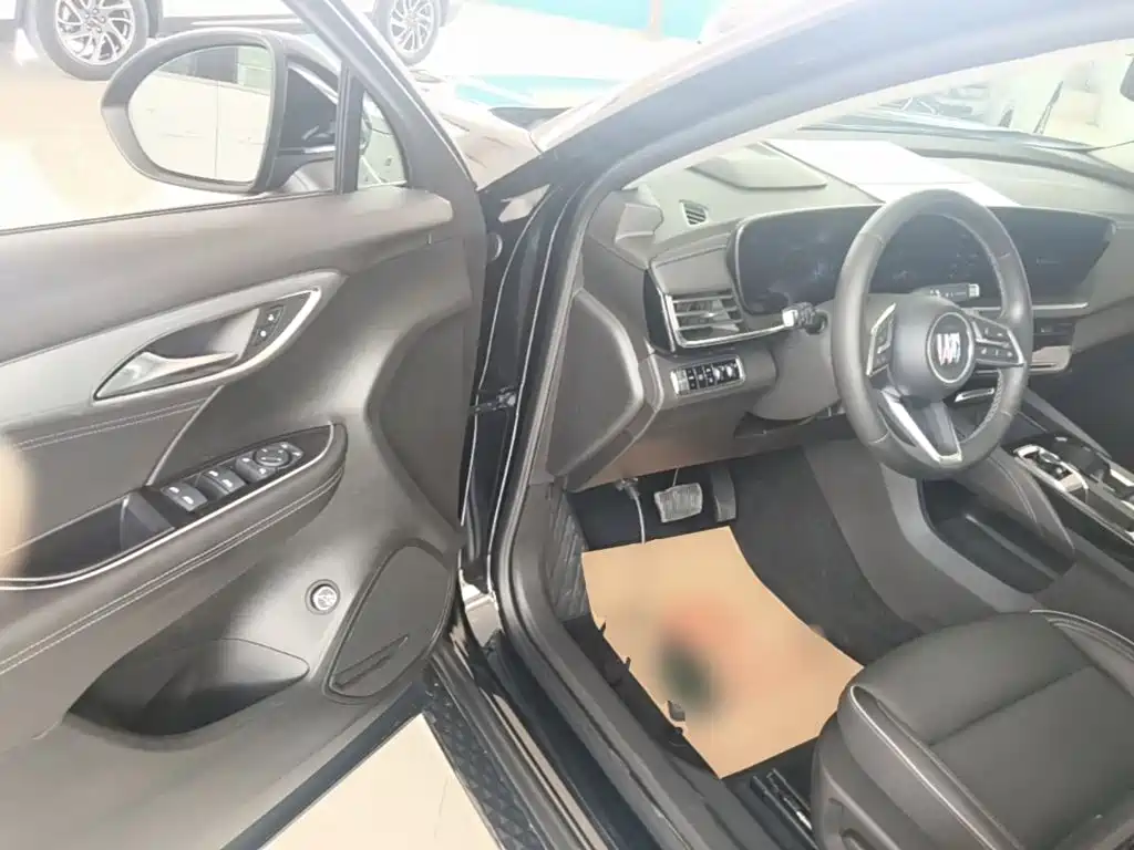 Buick Envision Plus 2025 2025 Enclave Plus 28T 2WD Platinum Edition