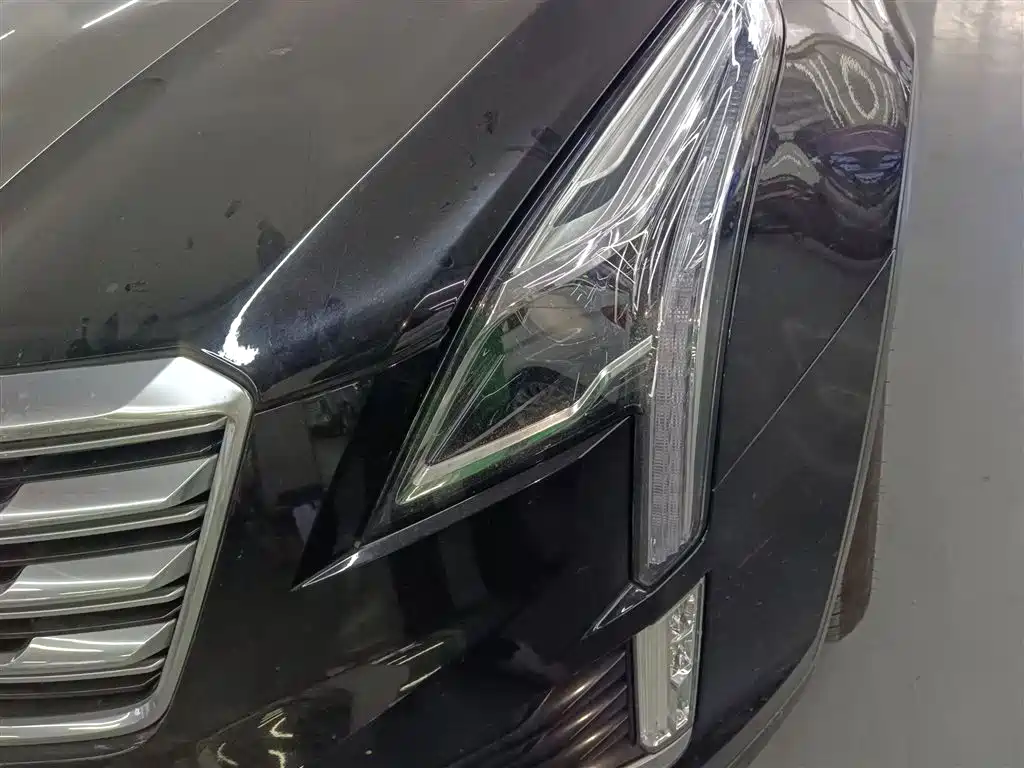 Cadillac XT5 2016 28T AWD Luxury Model фото 15