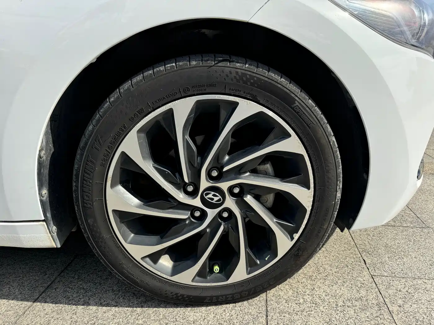 Hyundai Elantra 2020 1.4T DCT Dynamic·Vitality фото 12