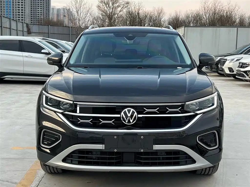 Volkswagen Tayron 2023 280TSI 2WD Luxury Plus Advanced Edition фото 2