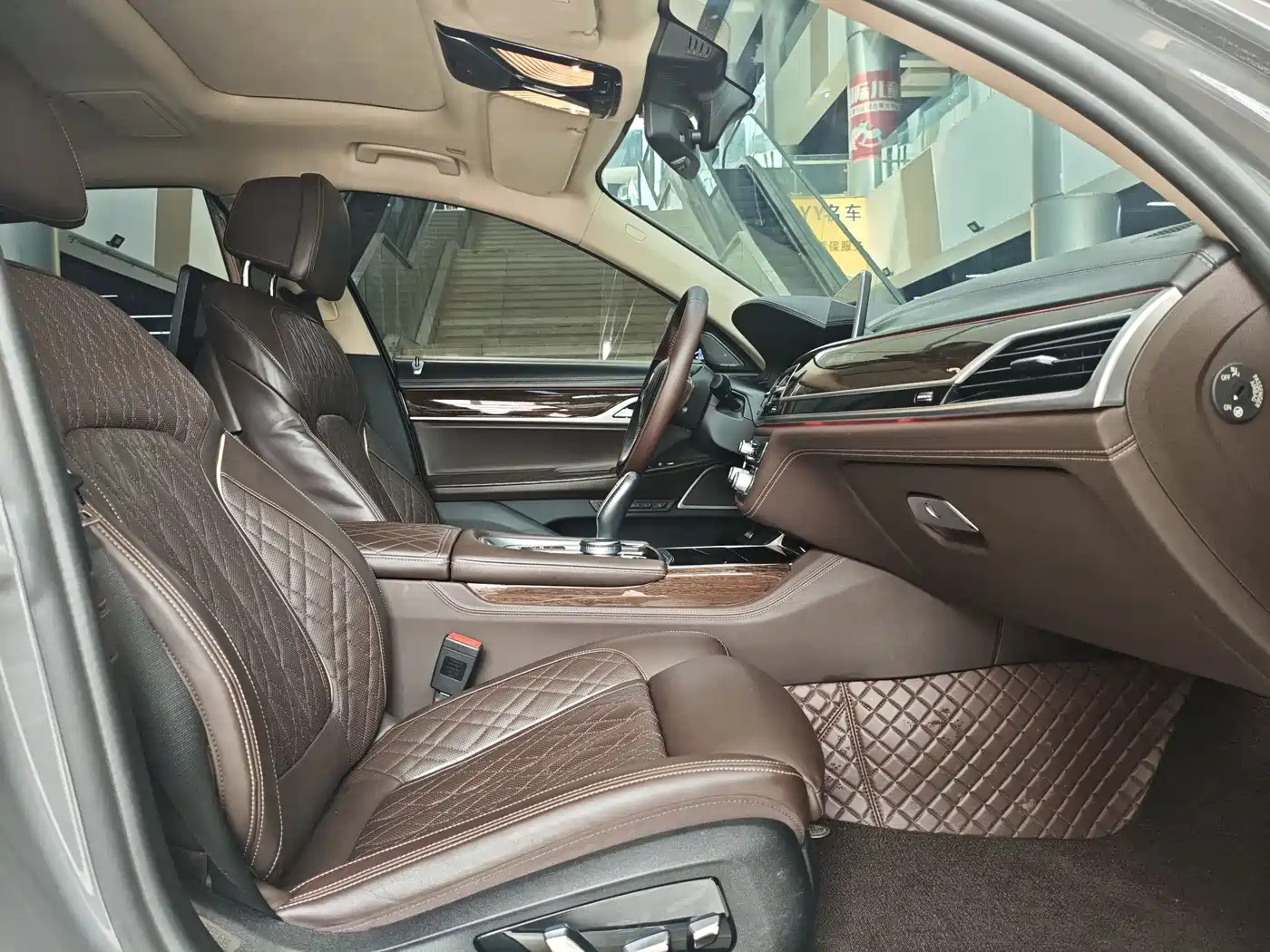 BMW 7 Series 2019 740Li Premium Luxury Package фото 11