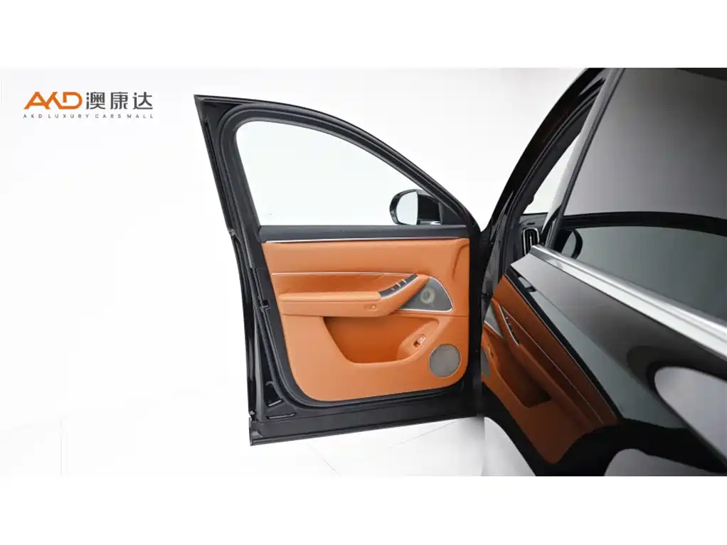 AITO Wenjie AITO M8 2025 Range Extender Max+ Edition 53.4kWh 5-seater фото 10