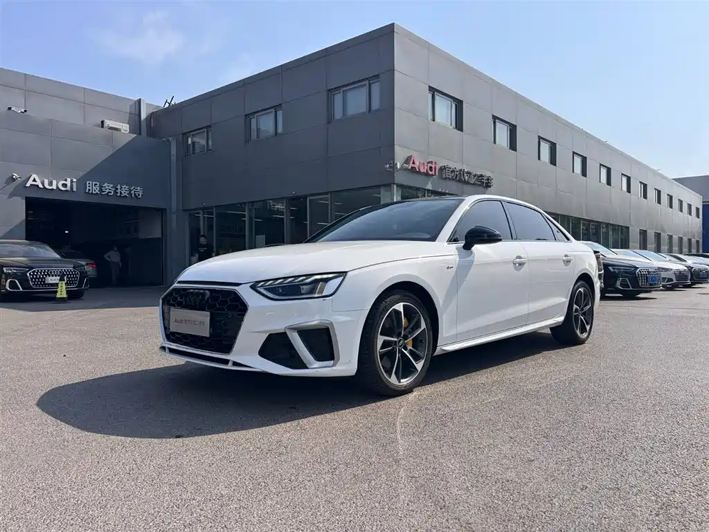 Audi A4L 2023 40 TFSI Fashion Dynamic