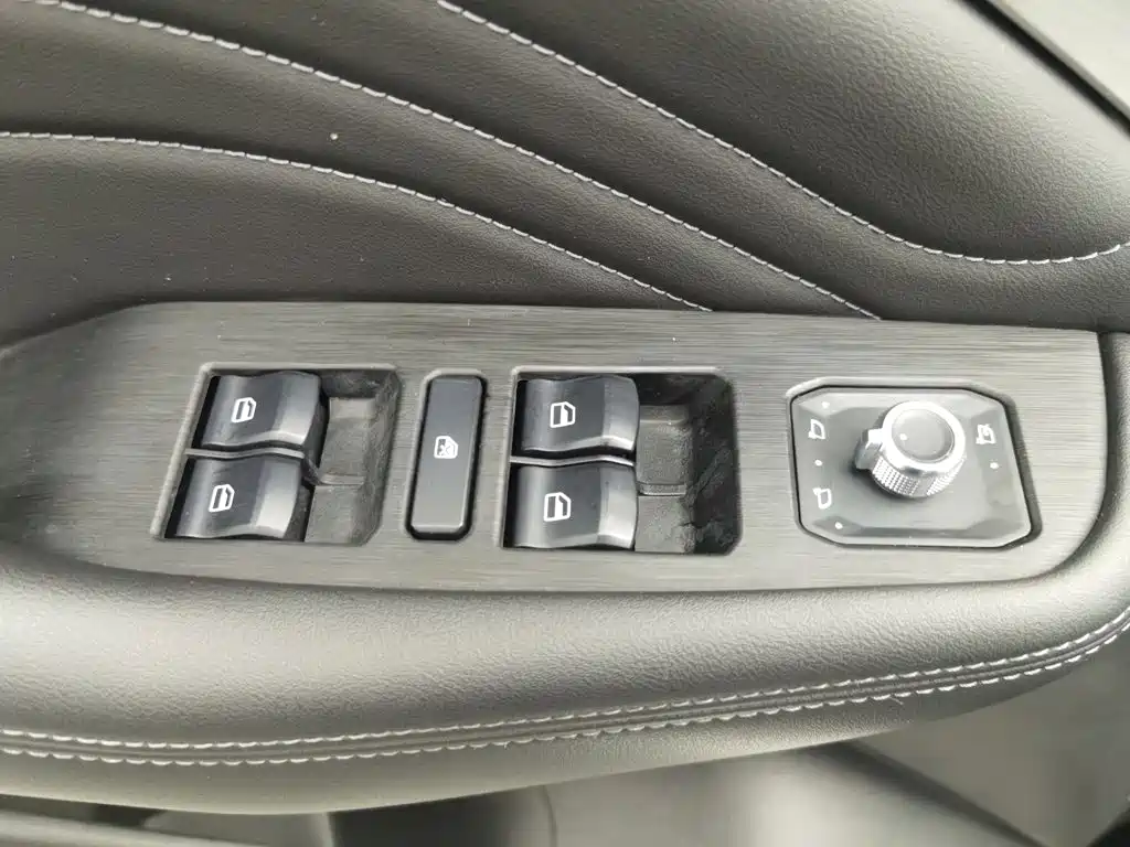 Haval F7 2019 2019 2.0T 2WD i-Fashion China VI