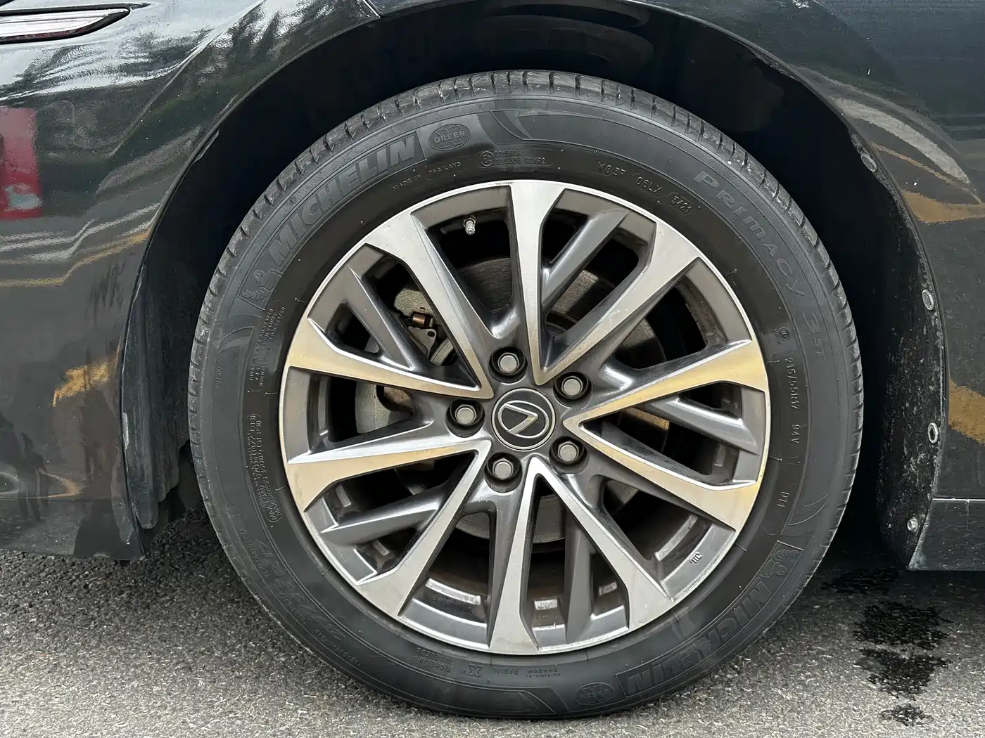 Lexus ES 2022 200 Excellence Edition фото 10