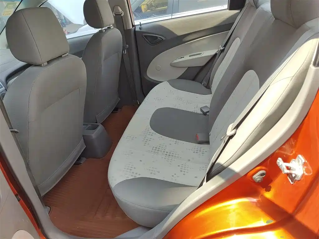 Chevrolet Sail 2013 Sedan 1.2L Manual Fashion Happiness Edition фото 17