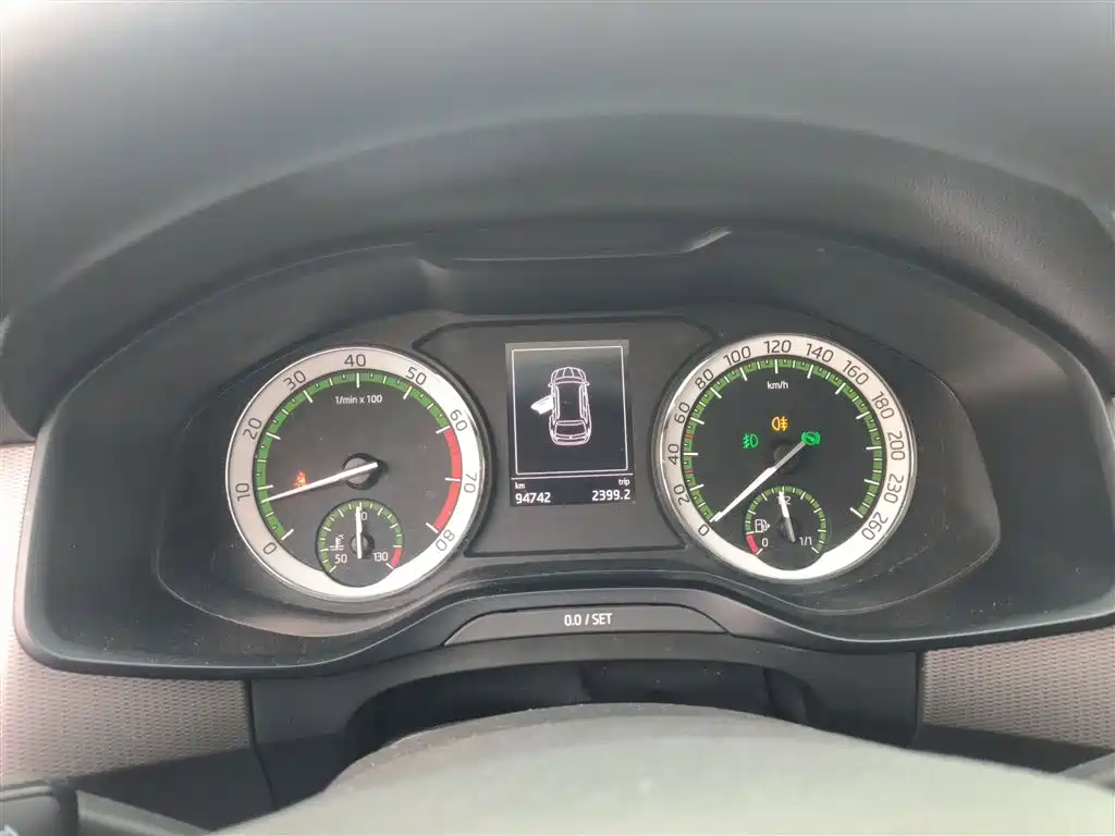 Škoda Kodiaq 2017 TSI330 5-seater 2WD Comfort Edition фото 8