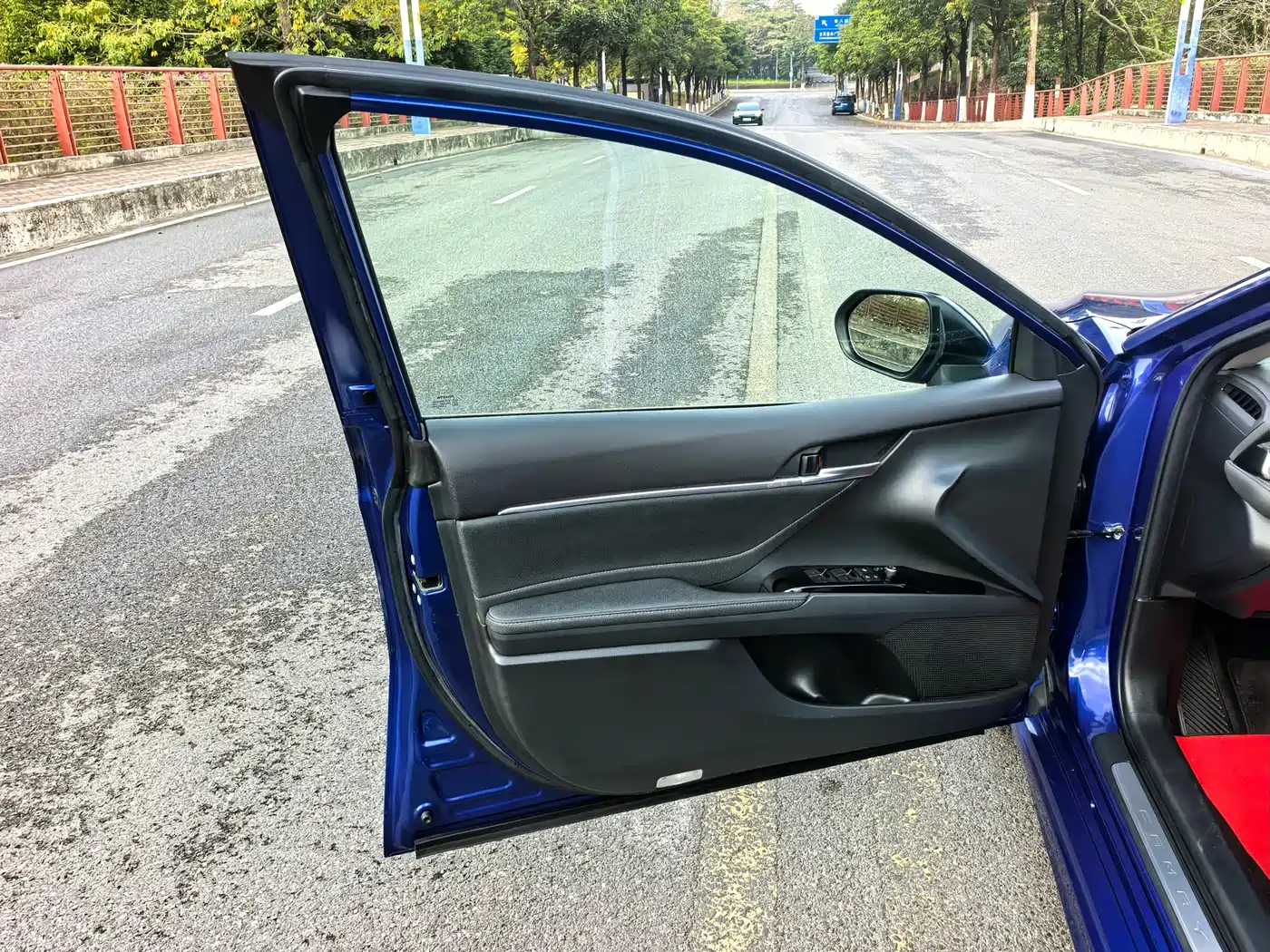 Toyota Camry 2021 Hybrid 2.5HS Fashion Edition фото 13