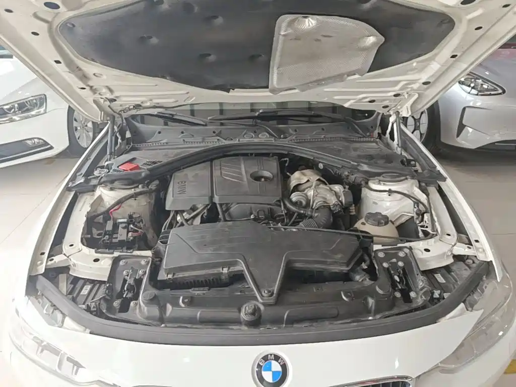 Фото 20 - BMW 3 Series