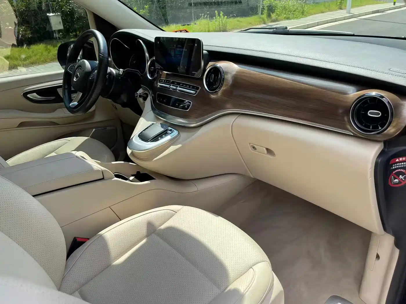 Mercedes-Benz V-Class 2022 V 260 Prestige Edition фото 15