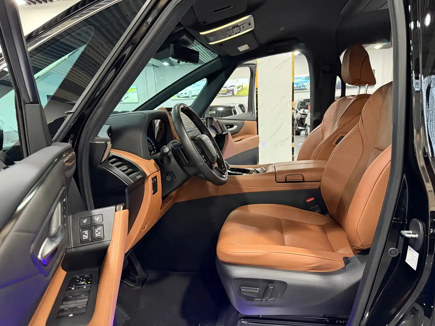 Toyota Alphard 2024 Hybrid 2.5L Ultimate Enjoyment Edition фото 4