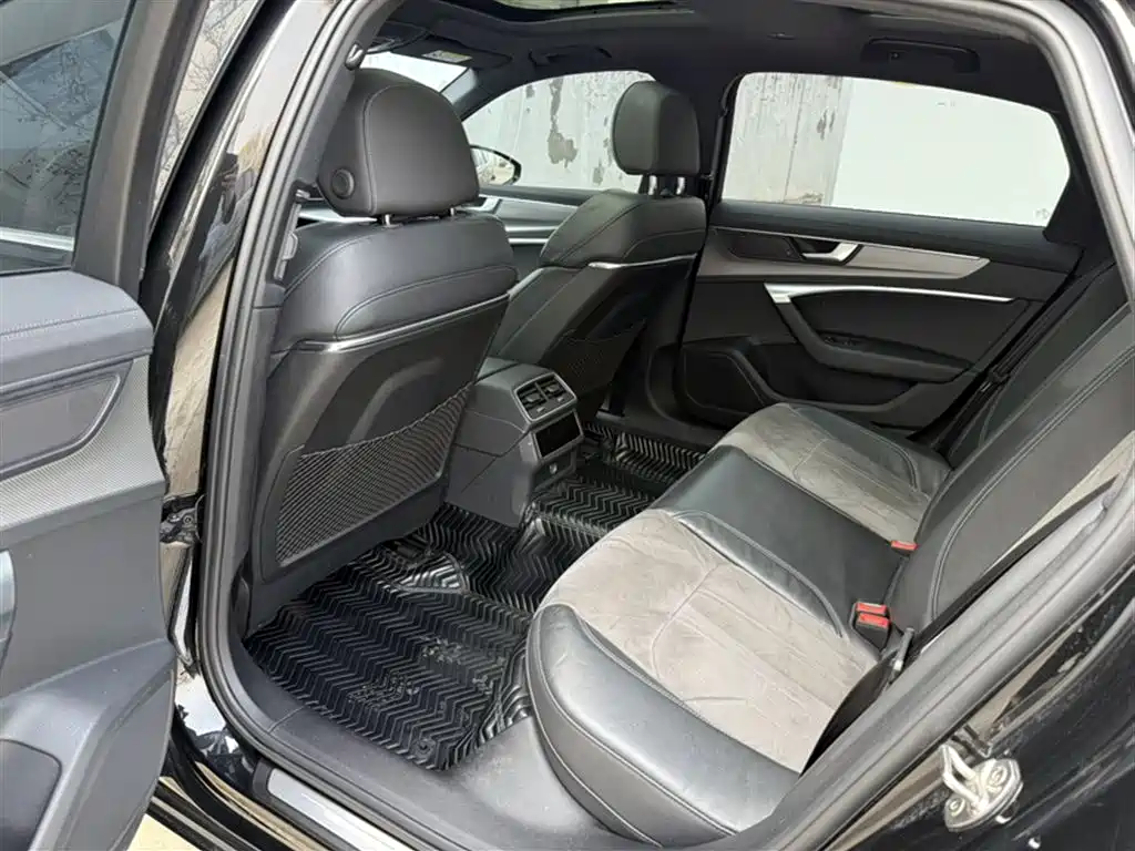 Audi A6L 2022 45 TFSI Premium Dynamic фото 17