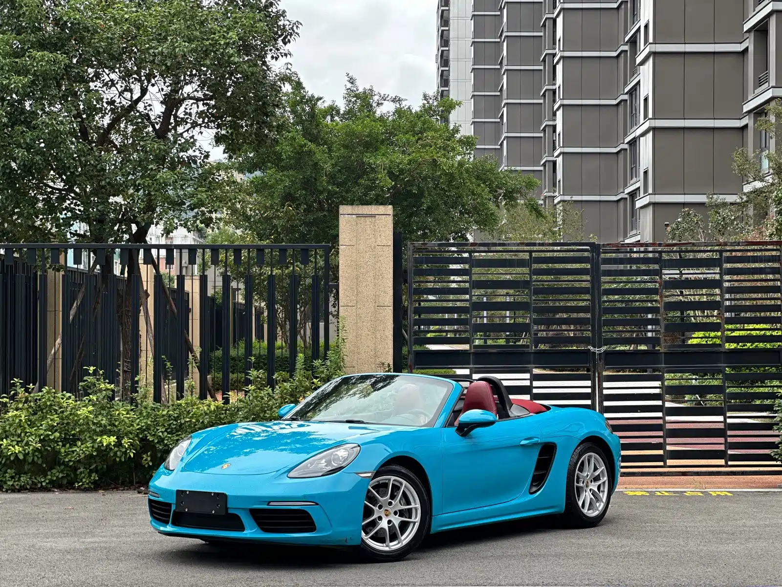 Фото 1 - Porsche 718