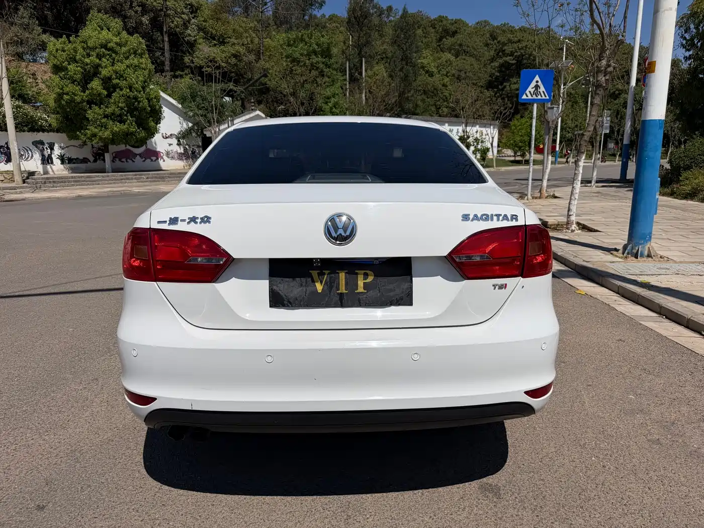 Volkswagen Sagitar 2012 1.4TSI Automatic Luxury фото 6