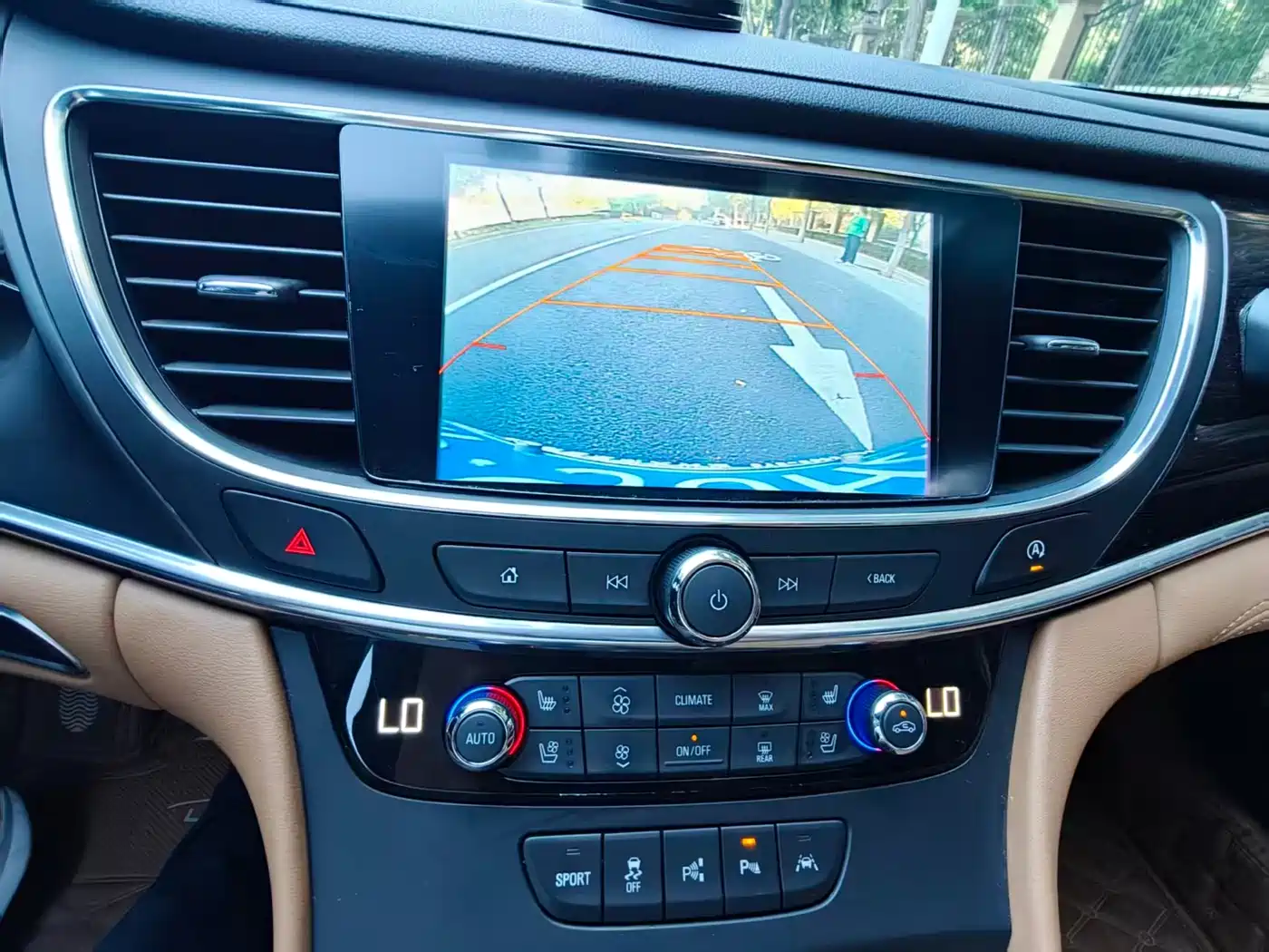 Buick LaCrosse 2016 Model 28T Luxury фото 24