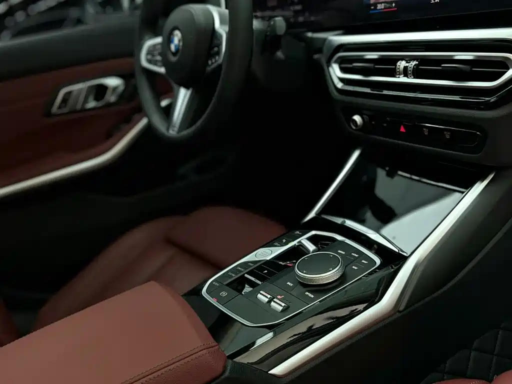 BMW 3 Series 2023 320Li M Sport Package фото 20