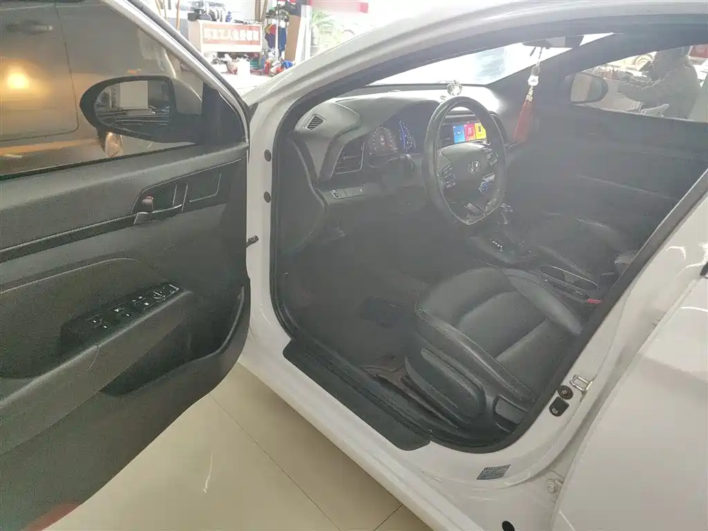 Hyundai Elantra 2019 1.4T Dual-clutch XuanDong·Vitality Type фото 16