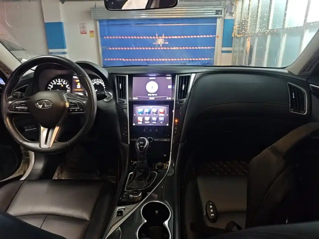 Infiniti Q50L 2019 2018 2.0T Comfort (China VI)