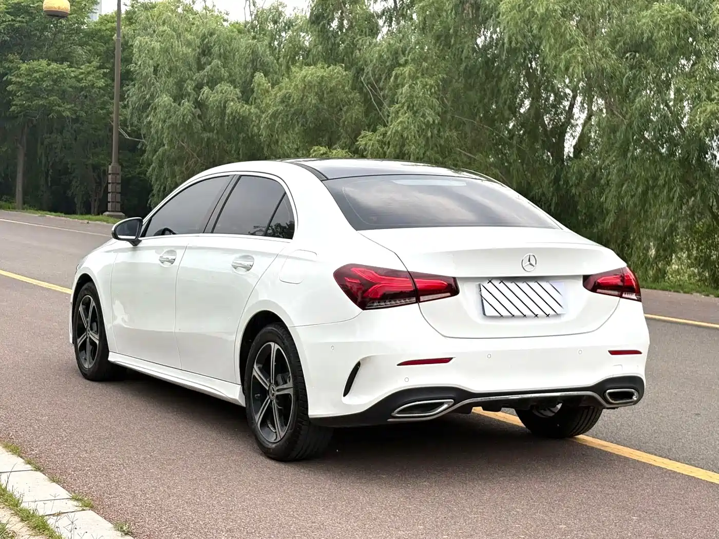 Mercedes-Benz A-Class 2023 A 200 L Fashion фото 4