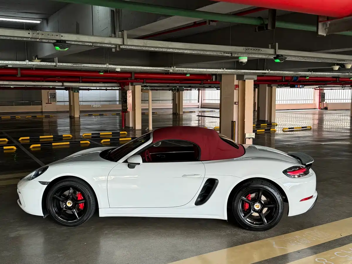 Porsche 718 2018 Boxster 2.0T фото 9