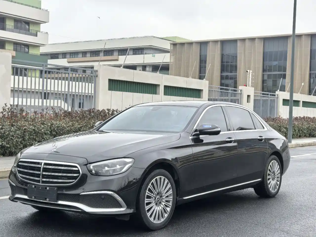  E CLASS