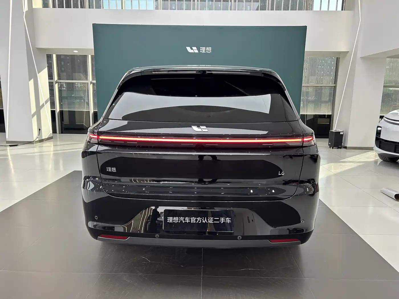Li Auto IDEAL L6