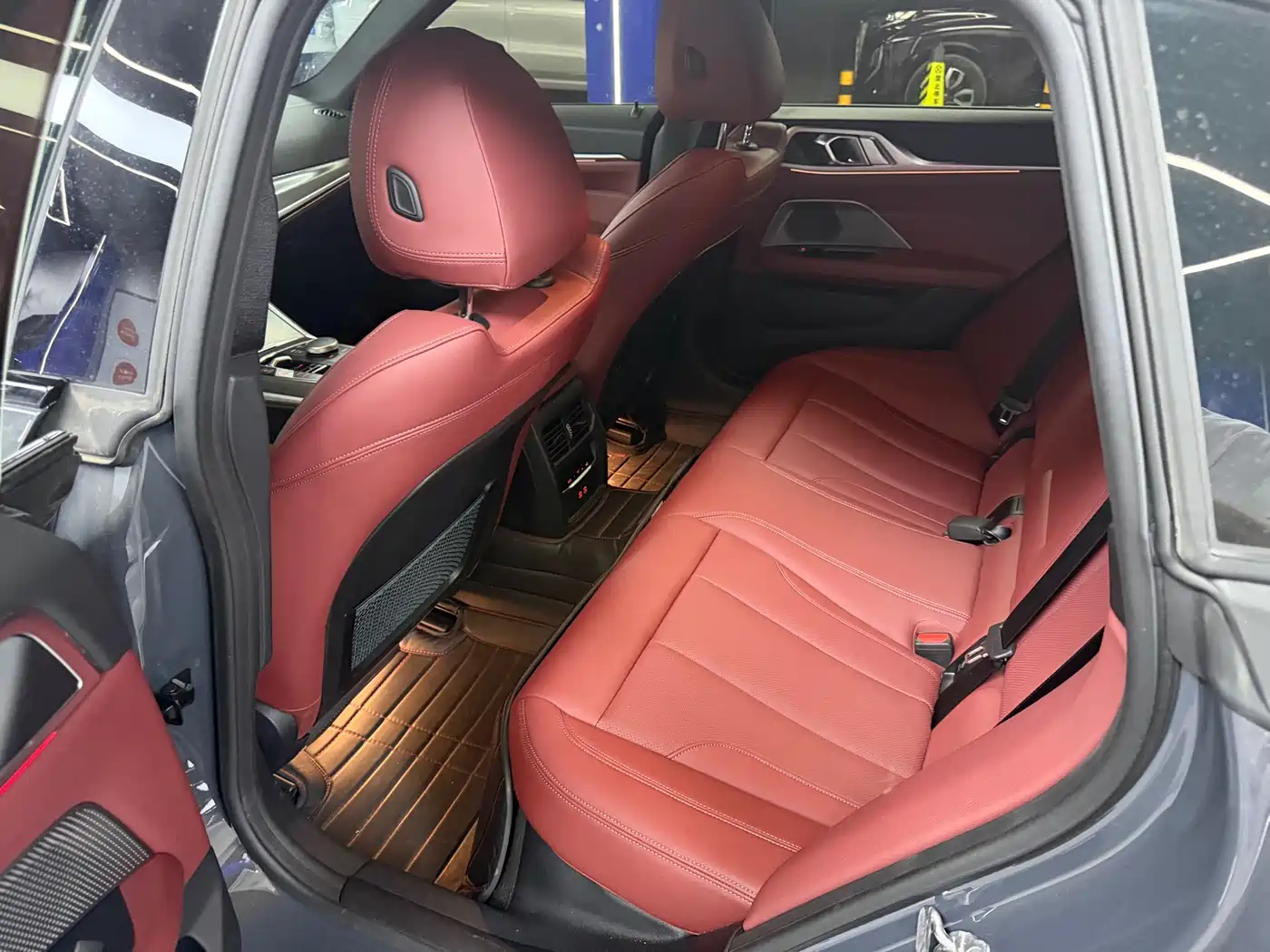 BMW 4 Series 2024 430i Gran Coupe M Sport Shadowline Package фото 4