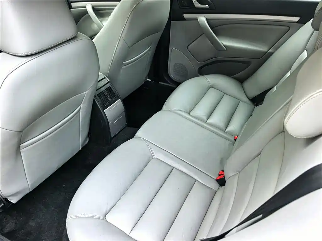 Škoda Octavia 2014 1.6L Auto Yijun Edition фото 13