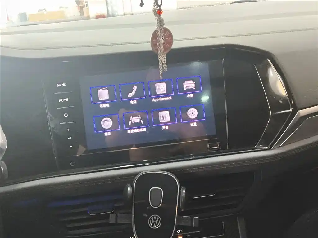 Volkswagen Sagitar 2021 200TSI DSG Comfort Smart Edition фото 9