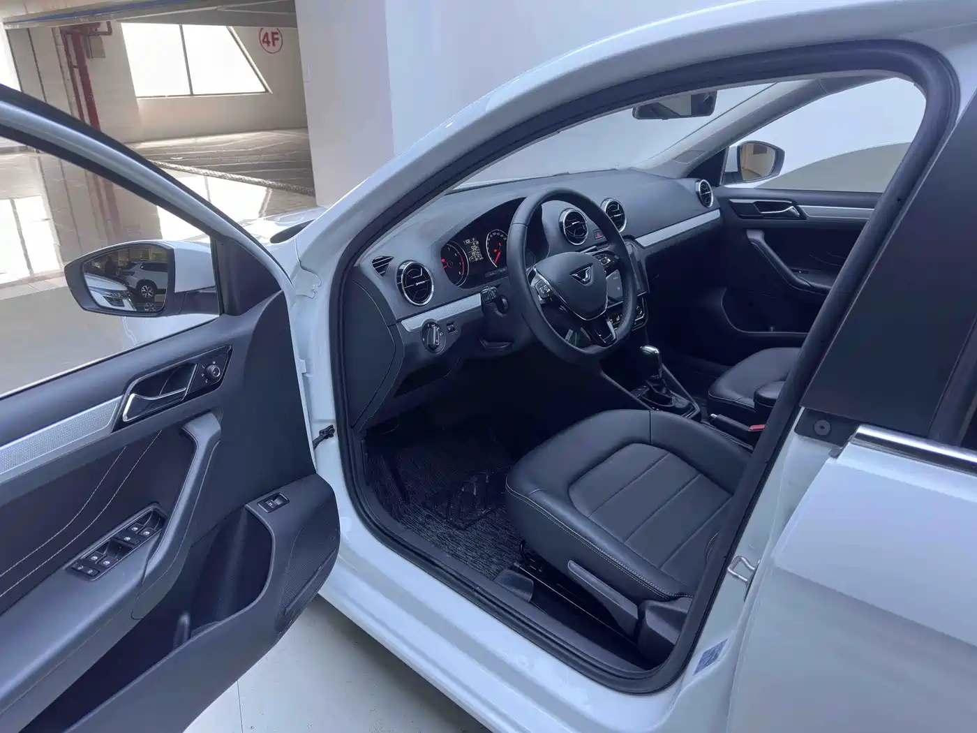 Jetta VA3 2023 2021 1.5L Automatic Glory Edition