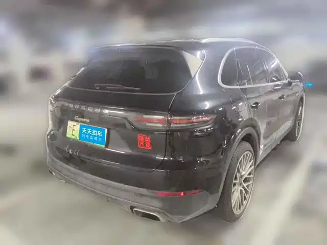 Porsche Cayenne New Energy 2020 Cayenne E-Hybrid 2.0T — фото 2