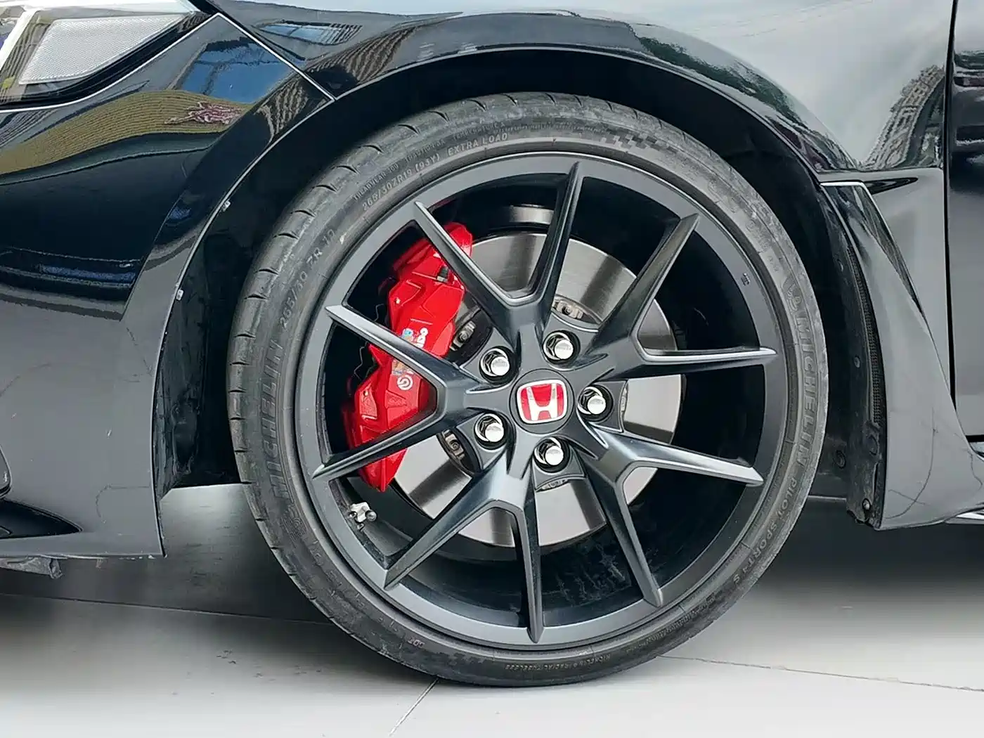 Honda Civic (Import) 2023 2.0T 420TURBO TYPE R фото 4
