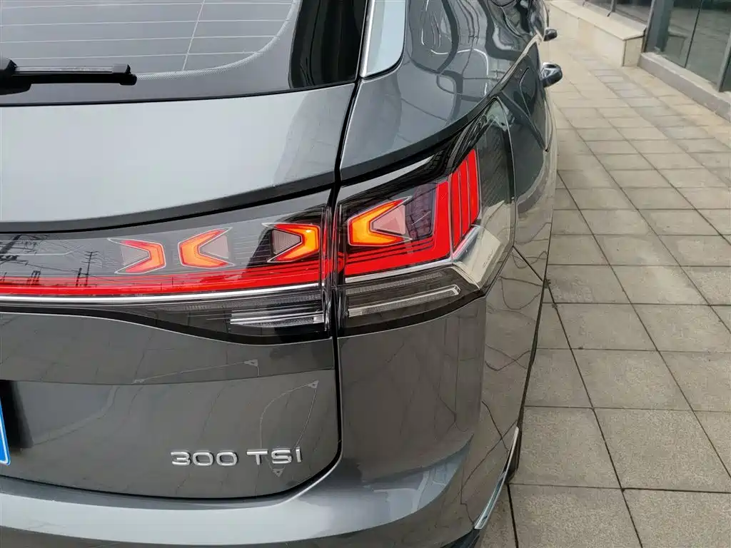 Volkswagen Tayron 2023 300TSI 2WD Luxury Plus Advanced Edition фото 24