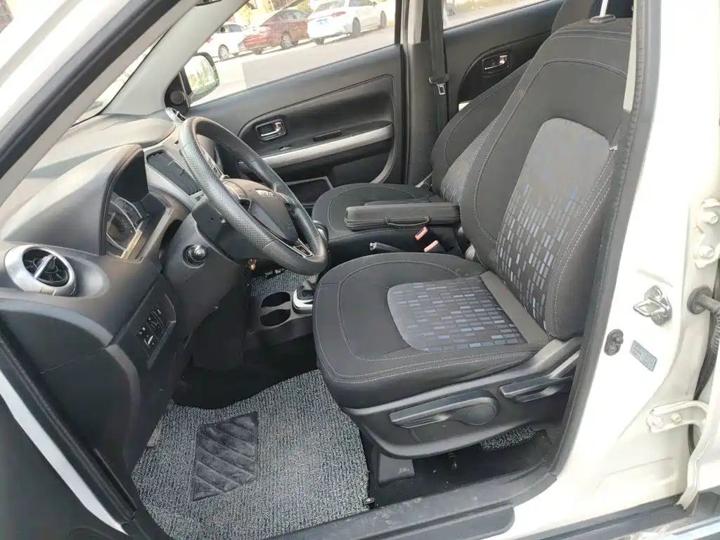 Haval H1 2016 2016 Red Label 1.5L AMT Comfort