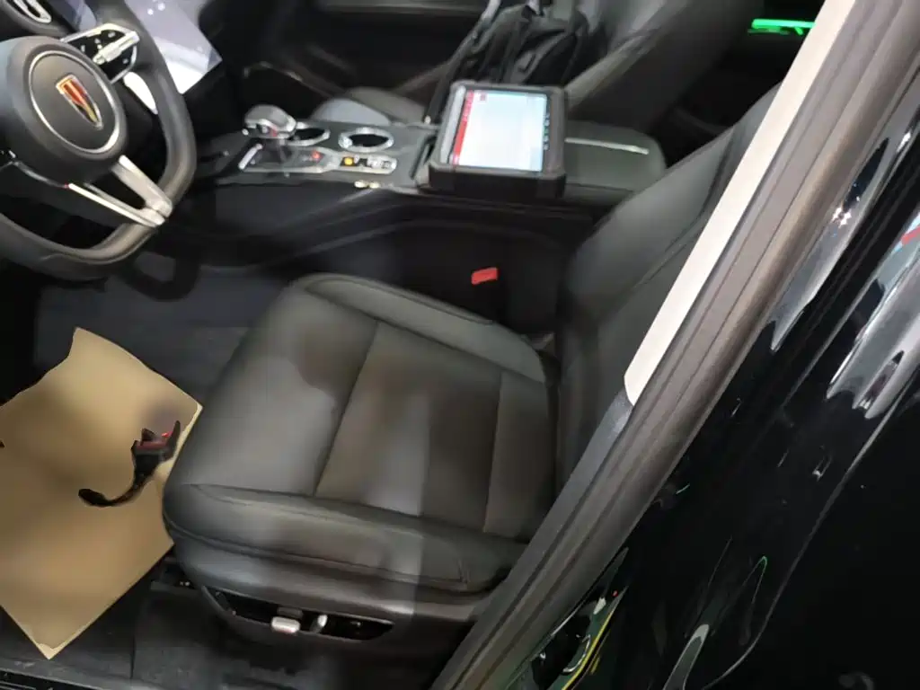Hongqi HS3 PHEV 2025 2025 125km Jingwei PLUS 2 Million Commemorative Edition