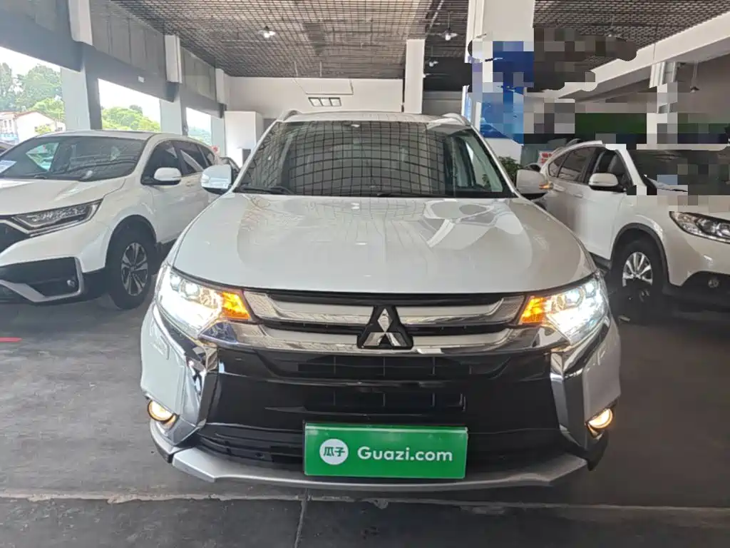 Mitsubishi Outlander 2017 2016 2.4L 4WD Elite Edition 5-seater