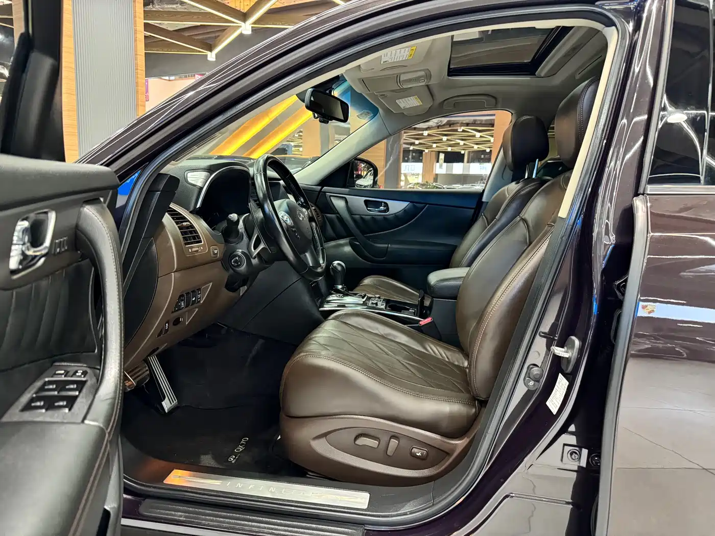 Infiniti QX70 2015 2013 3.7L Superior