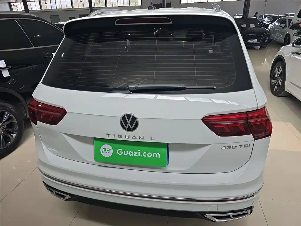 Volkswagen Tiguan L 2023 330TSI Auto 2WD R-Line Premium Edition фото 6