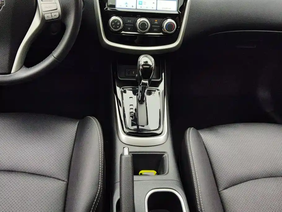 Nissan Tiida, миниатюра 16