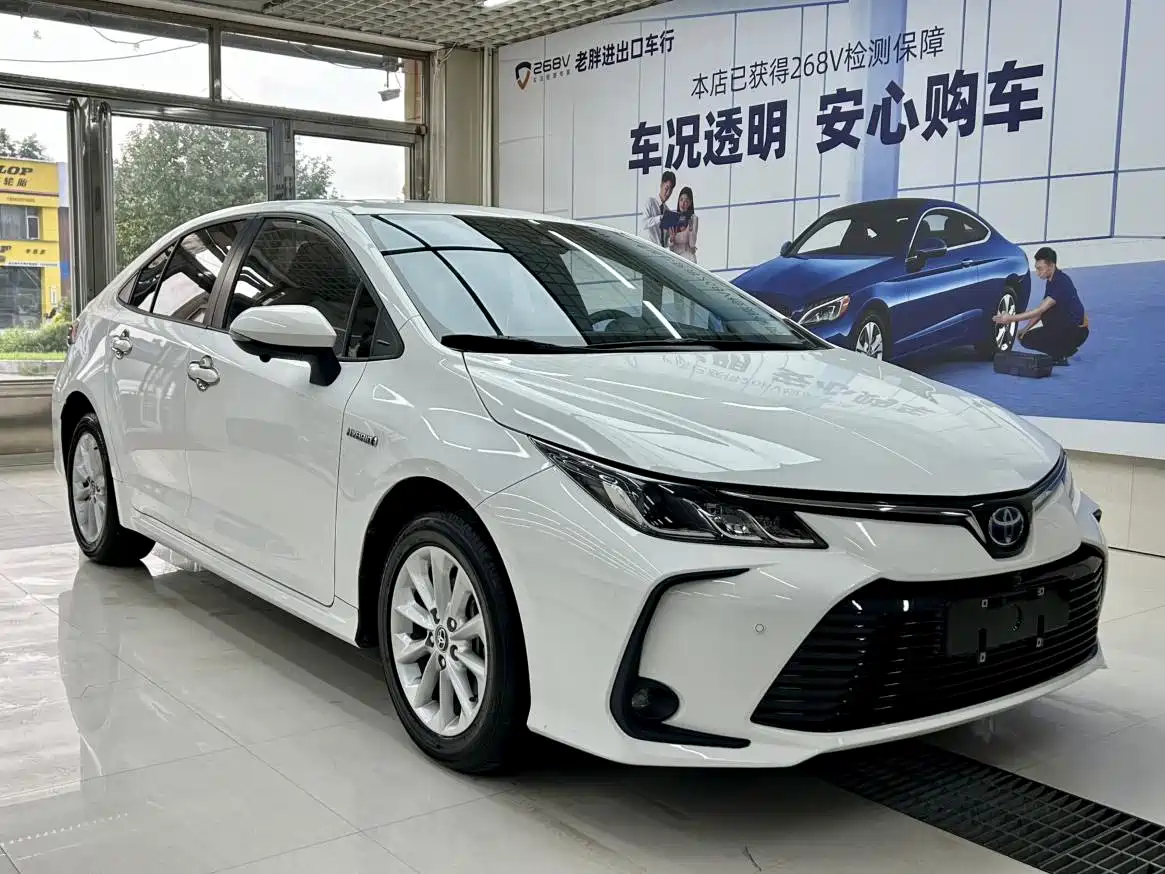 Photo 3 - Toyota Corolla