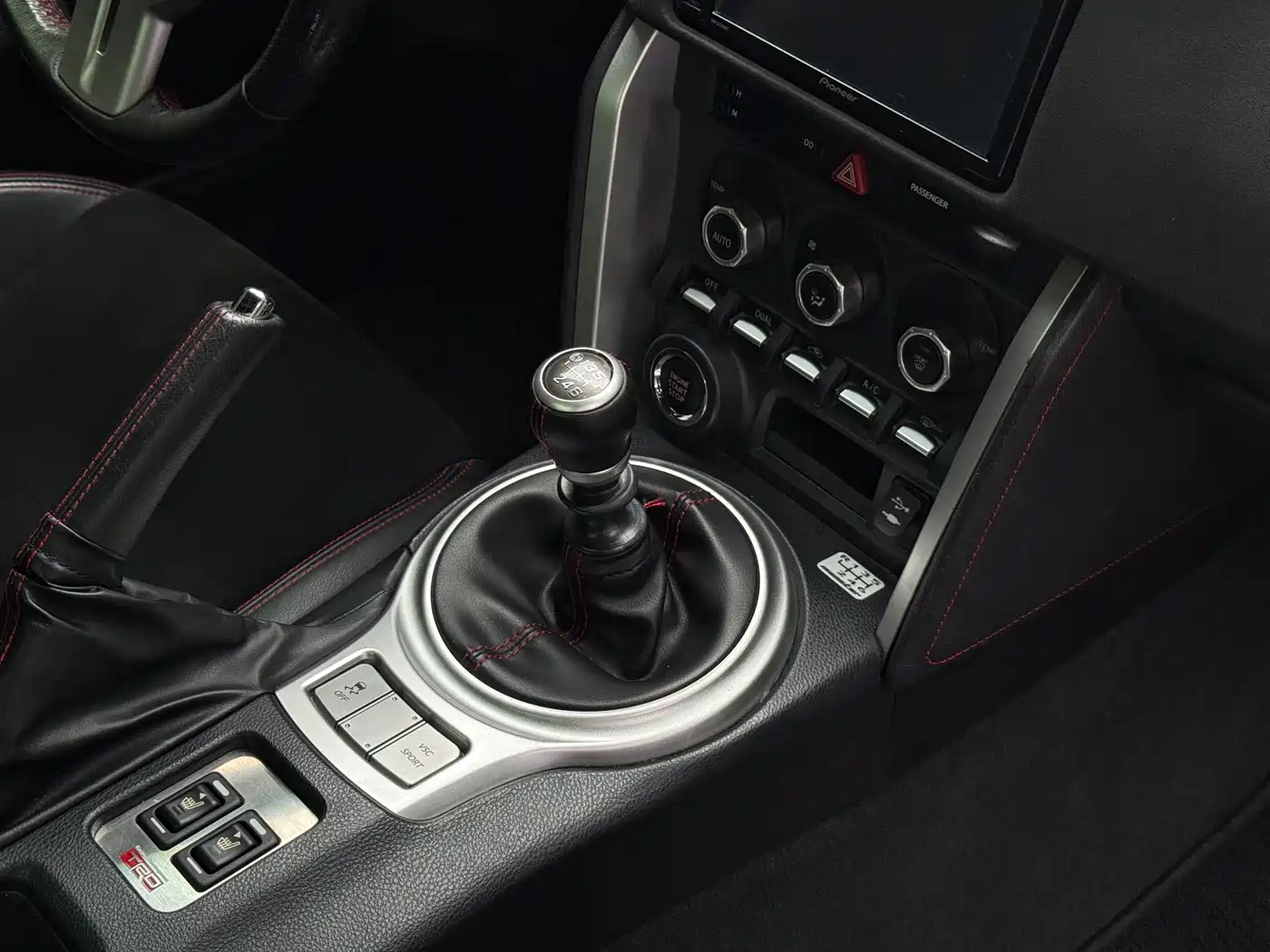 Toyota 86 2015 2014 2.0L Manual Luxury