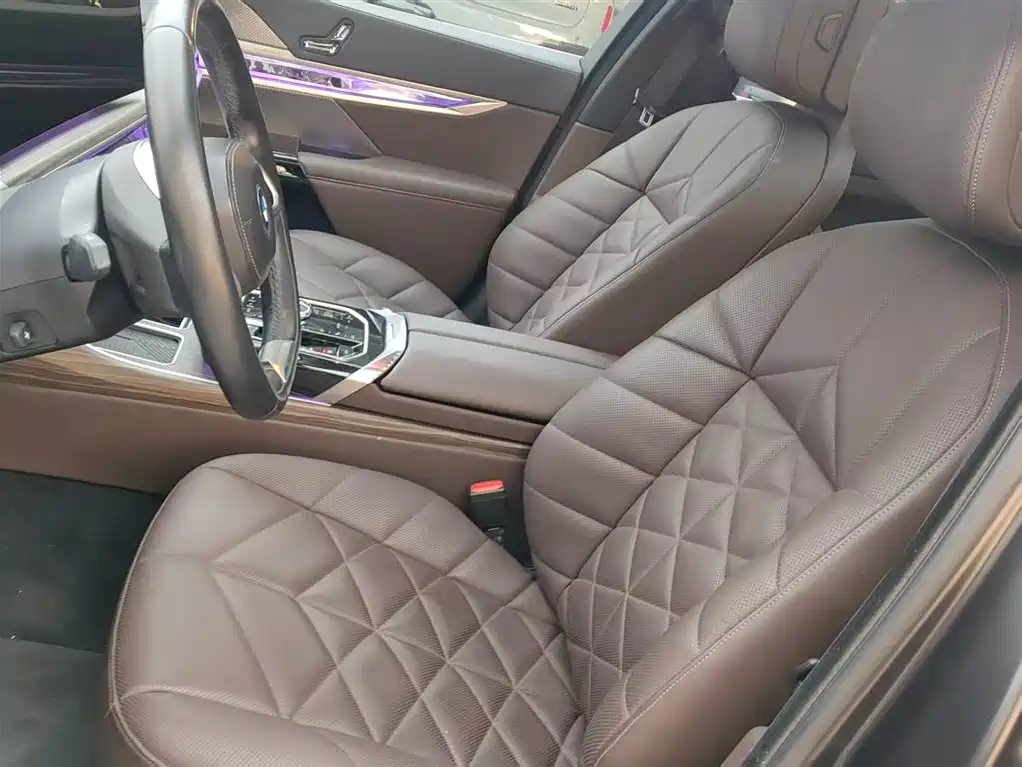 BMW i7 2023 2023 eDrive50L Leading Luxury Package