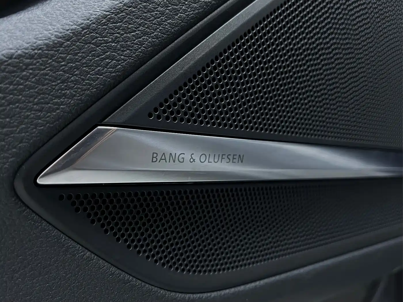 Photo 14 - Audi A8