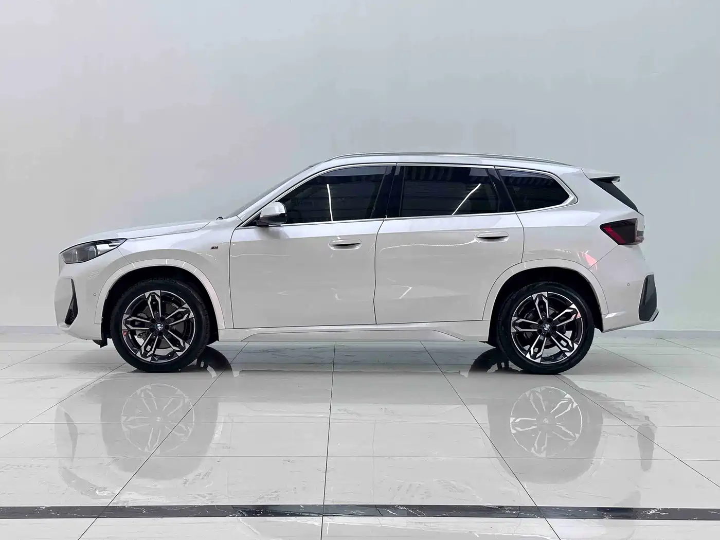 BMW X1 2024 2023 sDrive25Li M Sport Package