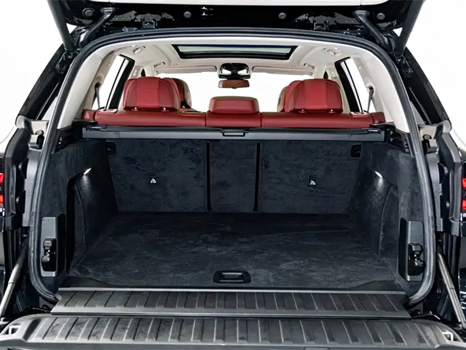 BMW X5 2023 xDrive 30Li Premium M Sport Package фото 25