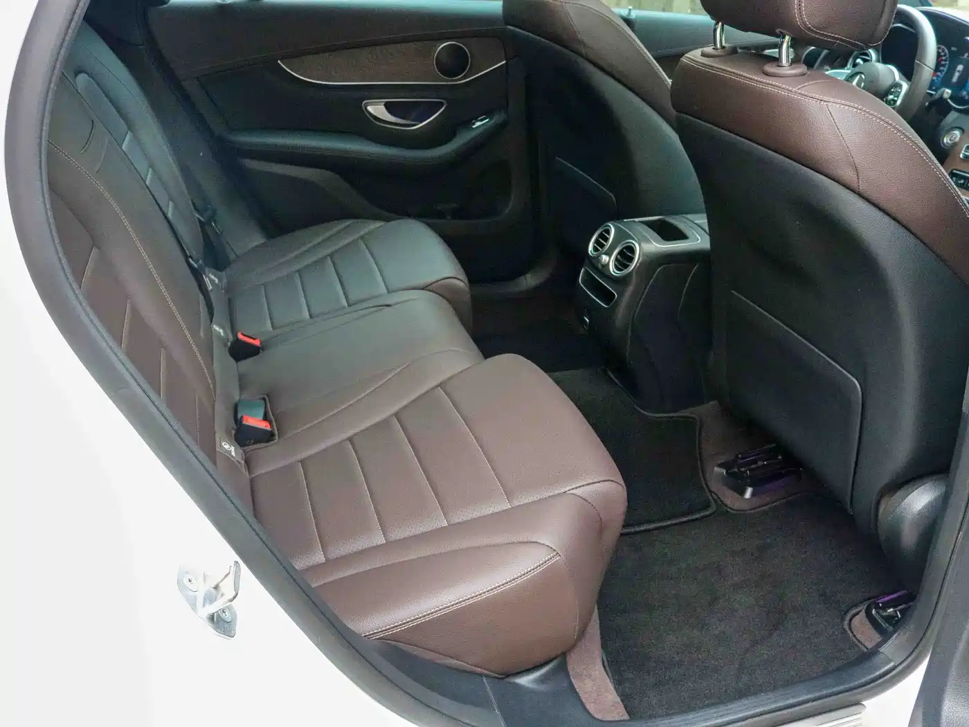 Mercedes-Benz GLC 2020 GLC 260 L 4MATIC Luxury фото 9